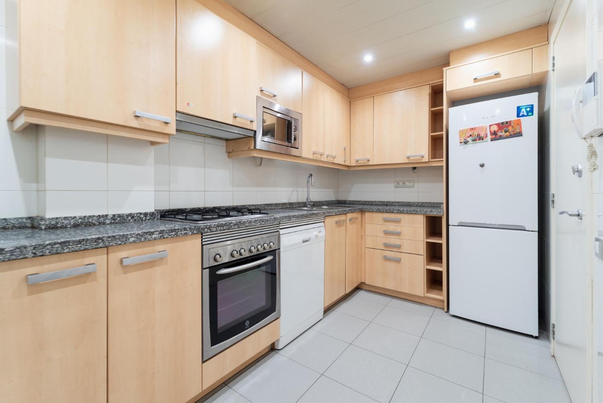 Appartement Near Ramblas 3 Flat Min 32 Days Parking Optional Barcelona